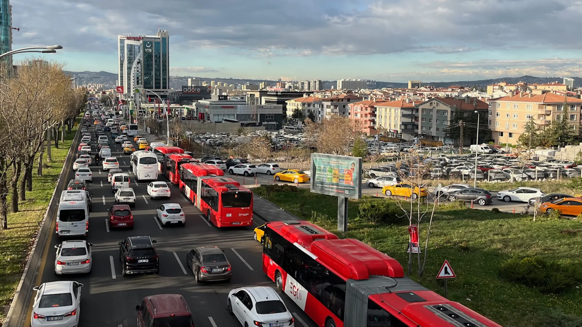 Ankara da Ulaşım Çilesi: Uzakta Otur, Trafikte Kaybol Denklemi